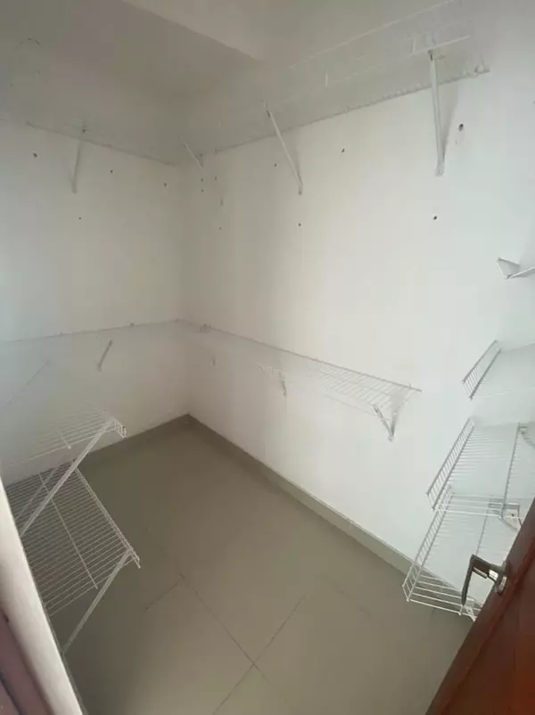 apartamentos - Apartamento en Alquiler
RENACIMIENTO
USD 1,200.00 (Mantenimiento incluido)

 9