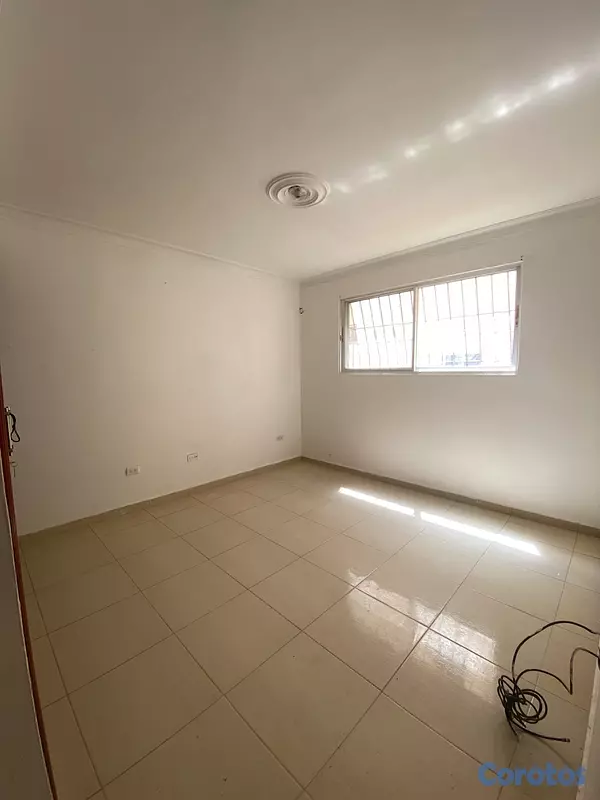 apartamentos - Primer nivel de renta en Los Rieles, Santiago  9