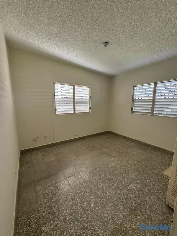 apartamentos - Casa en Alquiler con Potencial Comercial en Los Pr 4