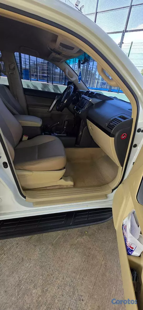 jeepetas y camionetas - Toyota land cruicer prado txl 2014 2
