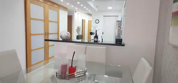 apartamentos - SE VENDE

Apartamento en 8vo piso con hermosa vista. En Av. Lope de Vega, Arroyo 4