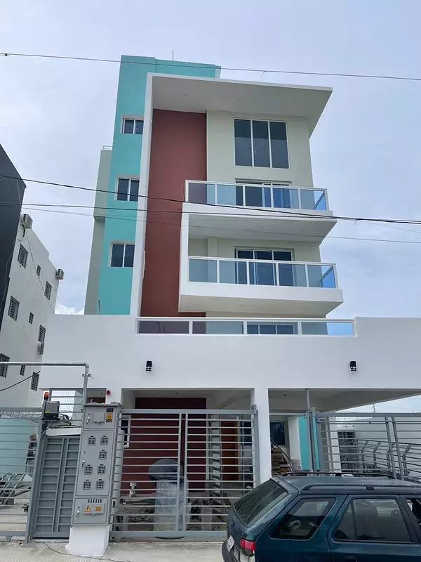 apartamentos - Apartamento en cuarto piso, tipo penhouse con gazebo, Autopista San Isidro 10
