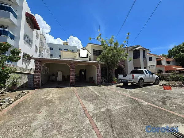 casas - 🏡 Casa Familiar Amueblada en Venta – Urbanización  2