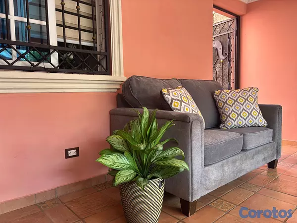muebles y colchones - Juego de muebles Marca Ashley  6