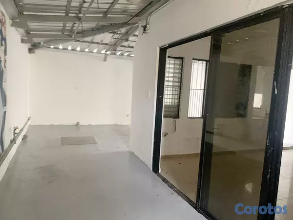 oficinas y locales comerciales - hermoso local en renta  3