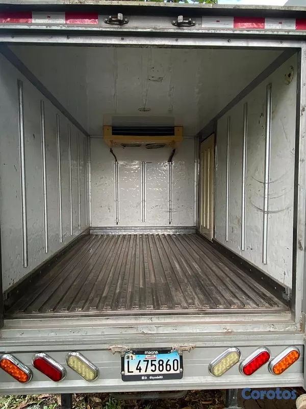 camiones y vehiculos pesados - Hyundai H100 2023 | Como Nuevo | Un solo dueño | 4 11