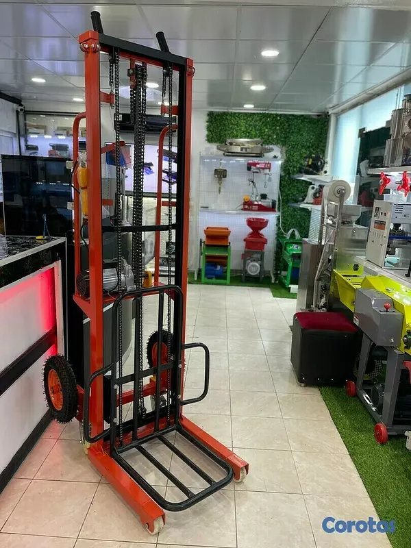 equipos profesionales - Montacargas grua Carretilla de 3 metros de elevacion electrico de 200KG 3