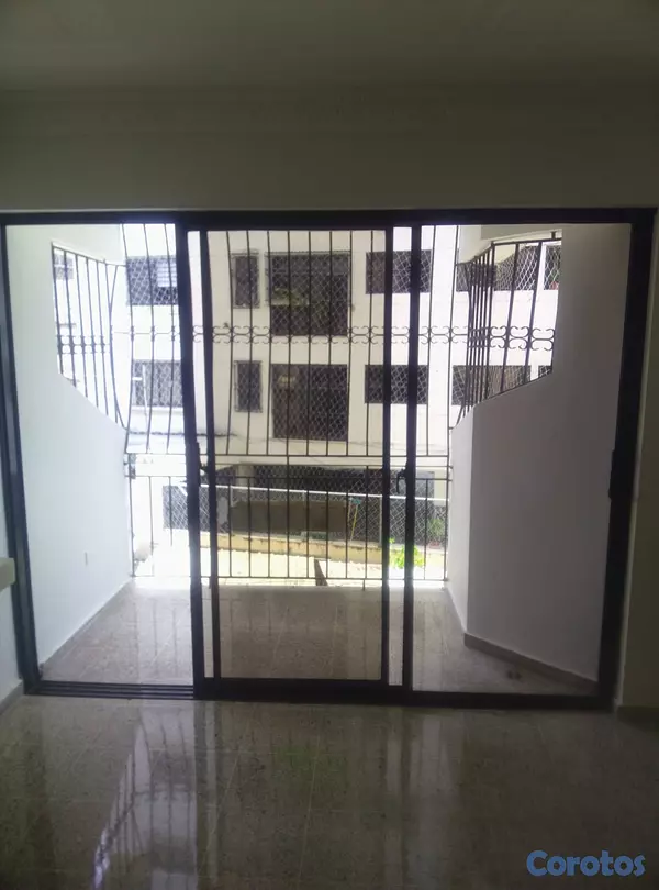 apartamentos - SE VENDE SIN INTERMEDIARIO UN APARTAMENTO CLÁSICO  6