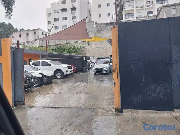 solares y terrenos - En Venta Slar en los Rios de 886 metros USo de suelo 7 niveles 2