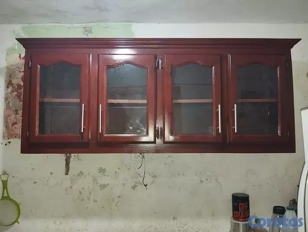 cocina - Gabinete en madera con cristal de cocina  2