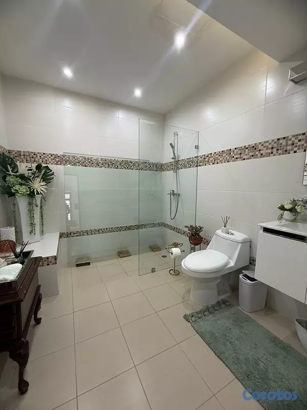 apartamentos - vendo los cacicazgo dos niveles piso 15 vista al mar tres habitaciones 4 parqueo 16