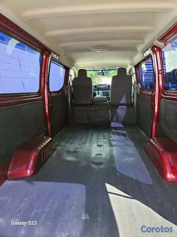 otros vehiculos - NISSAN CARAVAN NV350 9
