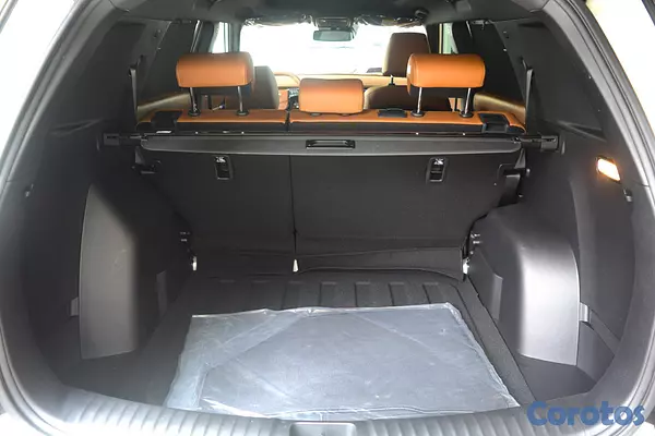 jeepetas y camionetas - KGM Torres PLATINUM  9