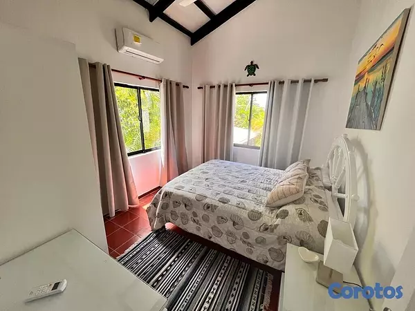 casas vacacionales y villas - Villa en venta en Juan Dolió, Residencial Cerrado.  10