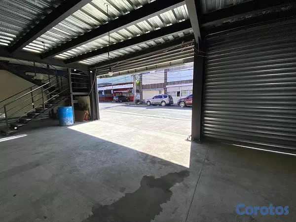 oficinas y locales comerciales - Edificio en Alquiler Ensanche la Fe 10