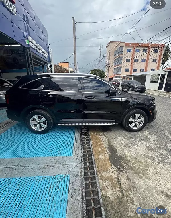 jeepetas y camionetas - Kia Sorento LX 2021 3