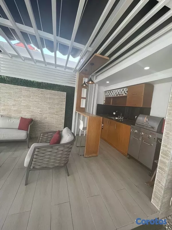 casas - Se vende lujosa casa en 📍Prado oriental a dos esquinas de la Av. Ecológica. 2