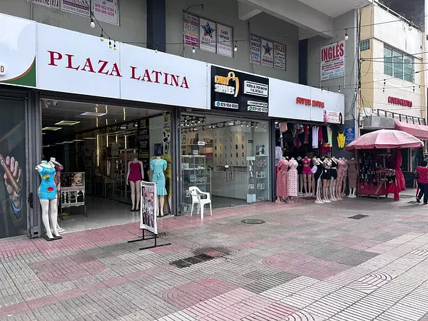 oficinas y locales comerciales - Local Comercial en Venta en ZONA COLONIAL 8