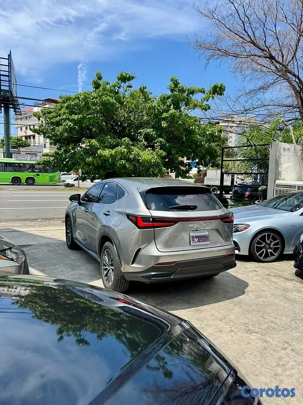 jeepetas y camionetas - Lexus NX-250 AWD 2024 9
