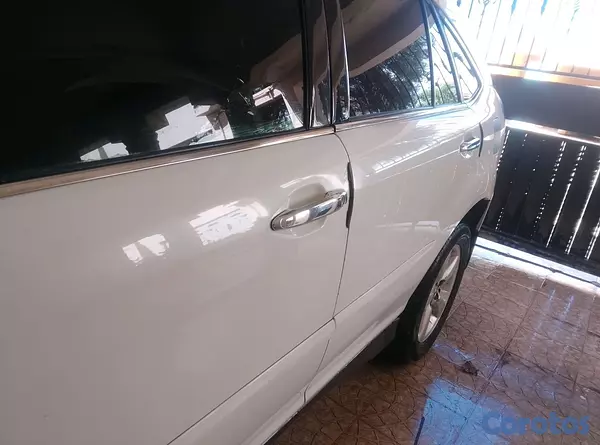 jeepetas y camionetas - Oportunidad Lexus RX 330 en excelentes condiciones  6