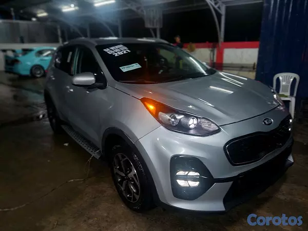 jeepetas y camionetas - Kia Sportage 2021 RD$ 1,055,000.00 Negociable - Recién Importada. 7