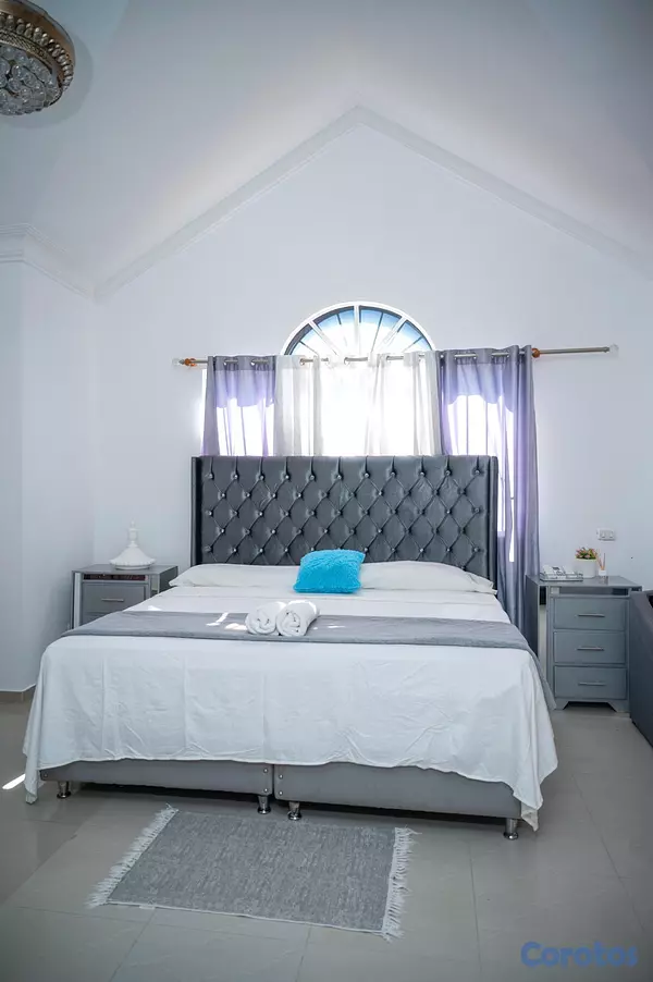 casas - Villa con Piscina en Santiago | 6 Habitaciones | Oportunidad Unica 11