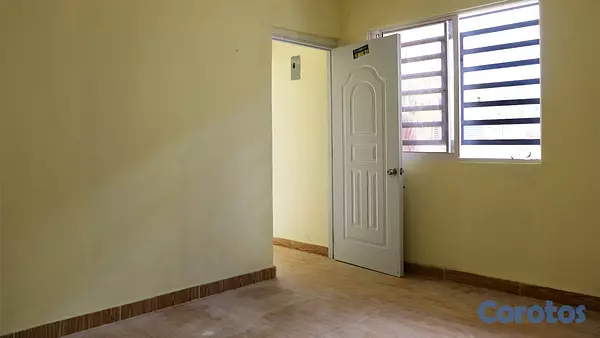 solares y terrenos - TERRENO COMERCIAL 700 MT CON OFICINA 9