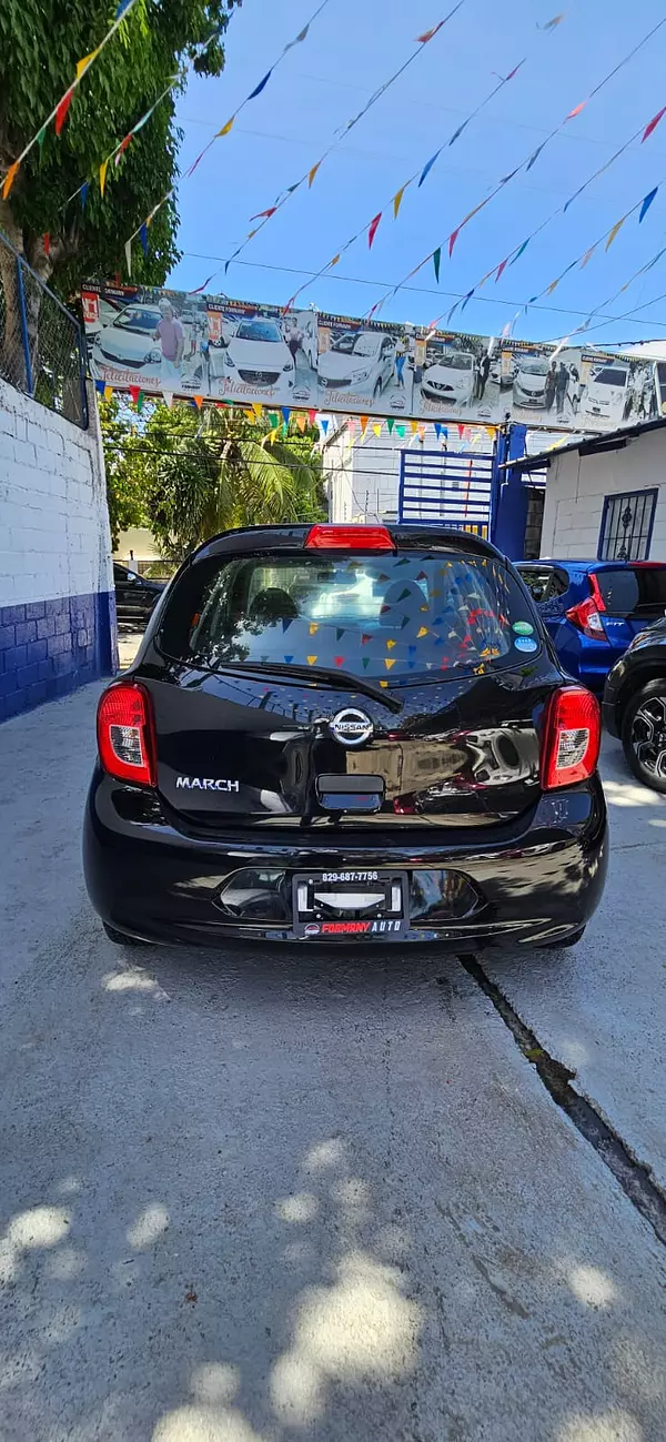 carros - NISSAN MARCH 5