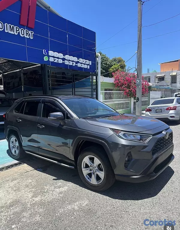jeepetas y camionetas - Toyota RAV4 XLE 2021 3