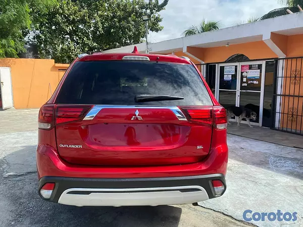jeepetas y camionetas - MITSUBISHI OUTLANDER 2020 4