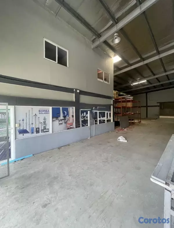 oficinas y locales comerciales - NAVE INDUSTRIAL 4
