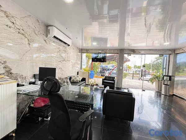 oficinas y locales comerciales - AMPLIO LOCAL  9