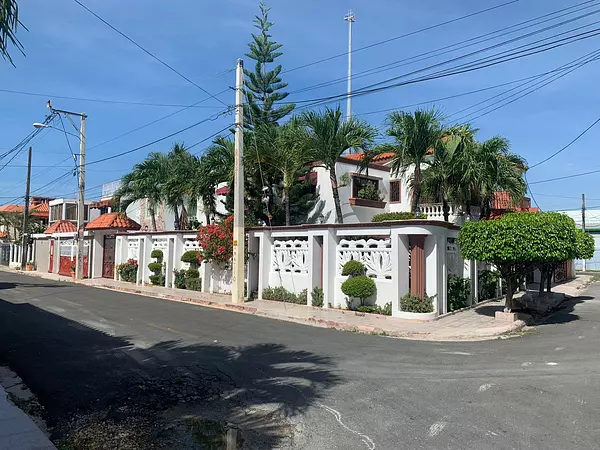 casas - Se vende casa en Av. España 2