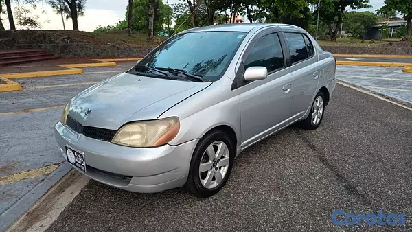 carros - TOYOTA Platz 2