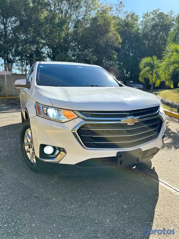 jeepetas y camionetas - CHEVROLET TRAVERSE LT 2018 5