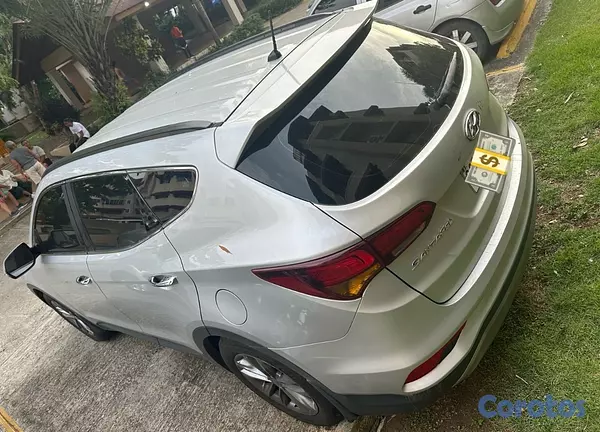 jeepetas y camionetas - Hyundai Santa Fe 2016 DOHC 7