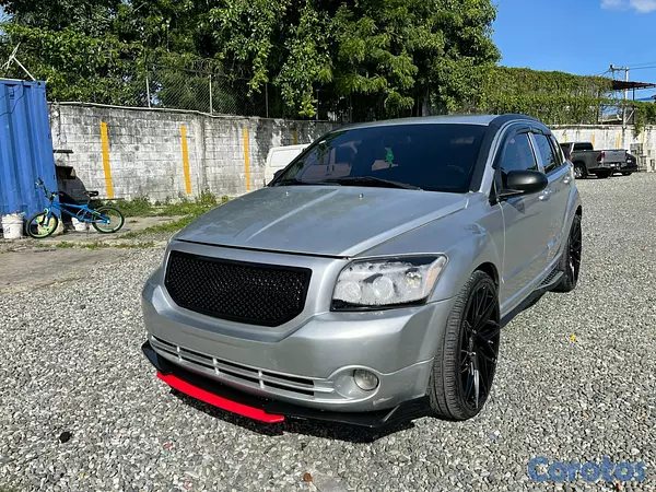 jeepetas y camionetas - Dogde Caliber negociable en 385,000 2