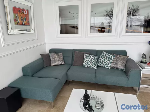 muebles y colchones - Vendo Sofá en L de tres puestos  2