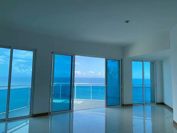 casas - Alquiler Apartamento de 2 Habitaciones frente al Malecón de Santo Domingo 2