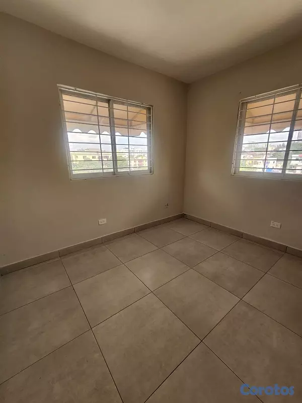 apartamentos - vendo independencia klm 9 piso 4 tres habitaciones 2.5 baños dos parqueos balcón 4