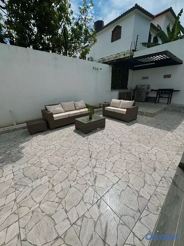 casas - CASA DE LUJO EN RESIDENCIAL CERRADO- Residencial R 8