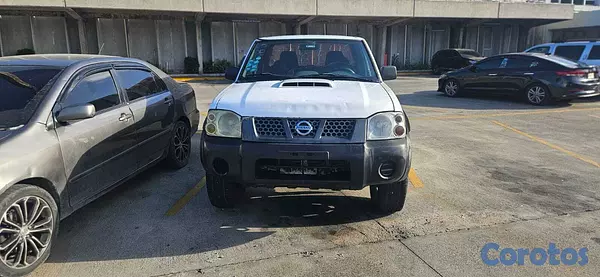 jeepetas y camionetas - Nissan Frontier 2013 4x4 3