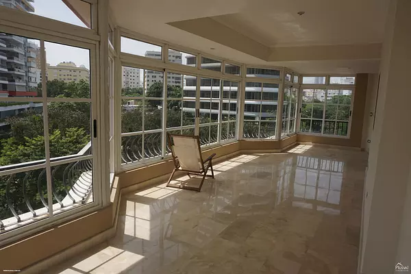 penthouses - Amplio, fresco, y con muy buena ubicacion ,Apartamento en venta en La Esperilla 5
