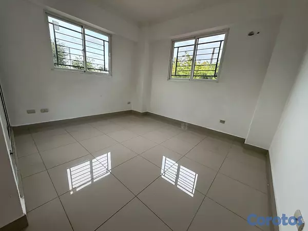 apartamentos - alquiló avenida independencia hondura tres habitaciones dos baños dos parqueos  10