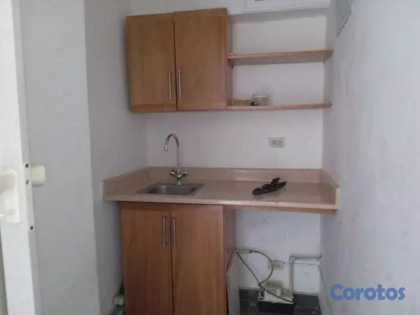 oficinas y locales comerciales - Local comercial en alquiler en Naco 4