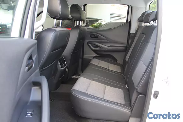 jeepetas y camionetas - Peugeot Landtrek 5