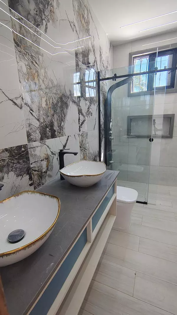 casas - Vivienda con 4 Habitaciones, Llanos de Gurabo  2