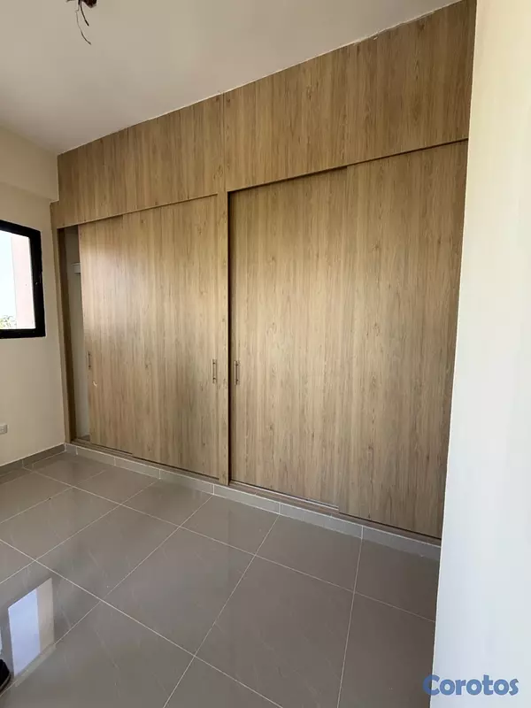 apartamentos -  piso 3 en alquiler torre nueva de 3 habitaciones  detrás de mega centro 5