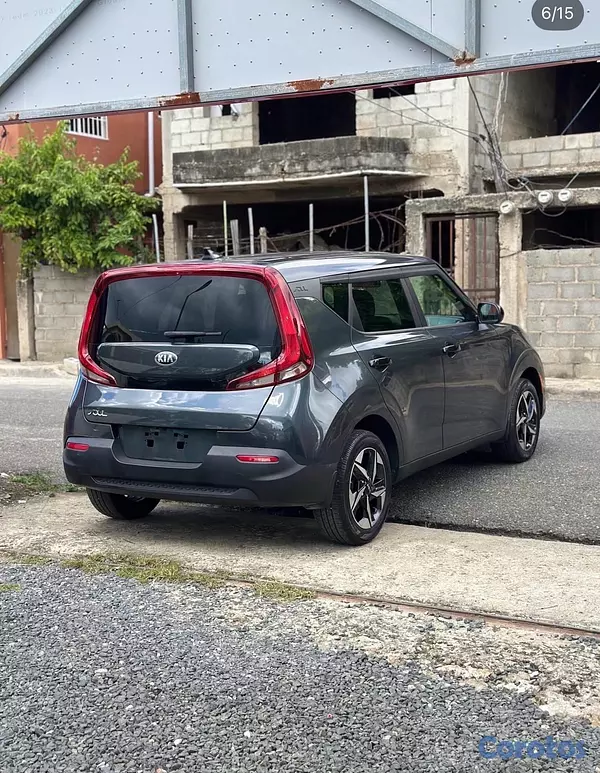 jeepetas y camionetas - Kia Soul LX 2020 6