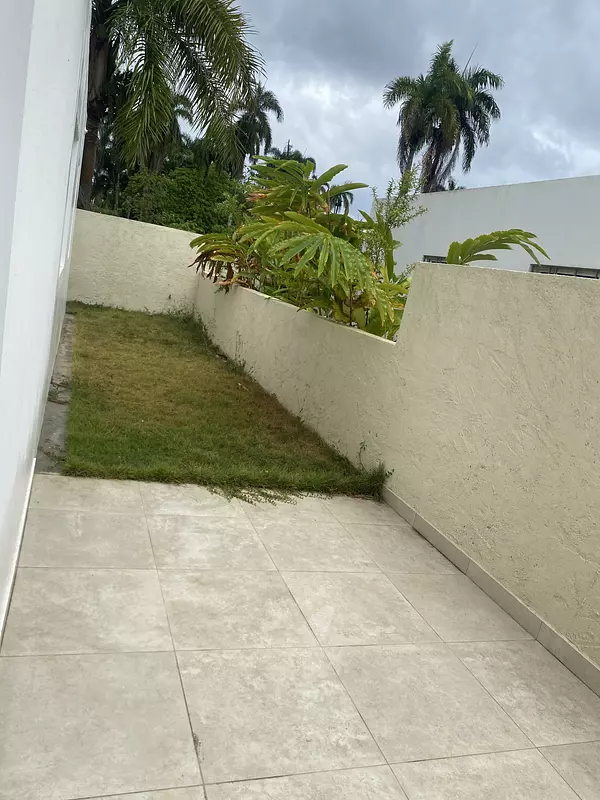 casas - casa económica en puerto plata  9